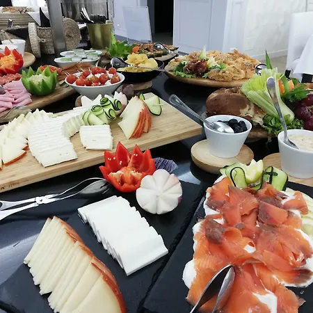 Cristal Marinha Hotel 3*