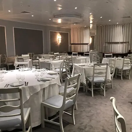 Hotel Cristal Marinha 3*