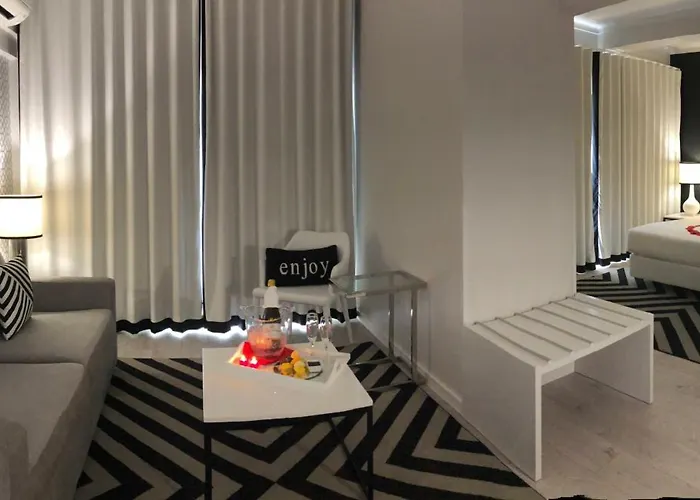 酒店 克瑞斯玛丽娜特酒店 3*