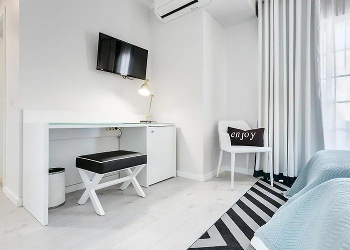 酒店 克瑞斯玛丽娜特酒店 3*